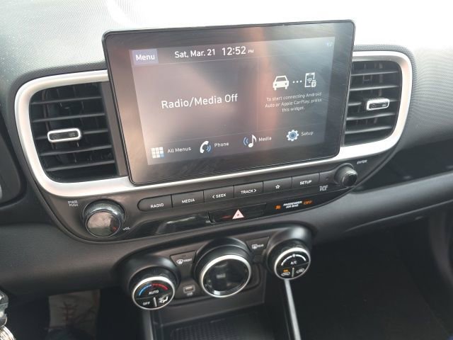 Used 2023 Hyundai Venue SEL image 12