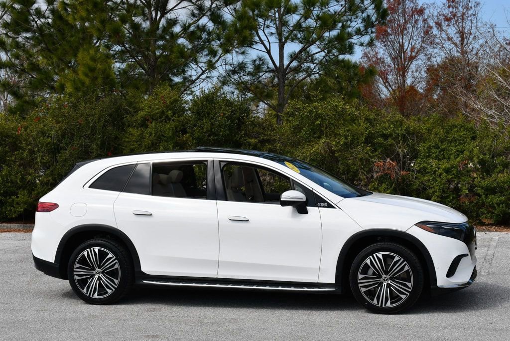 Used 2023 Mercedes-Benz EQS 450+ SUV image 35