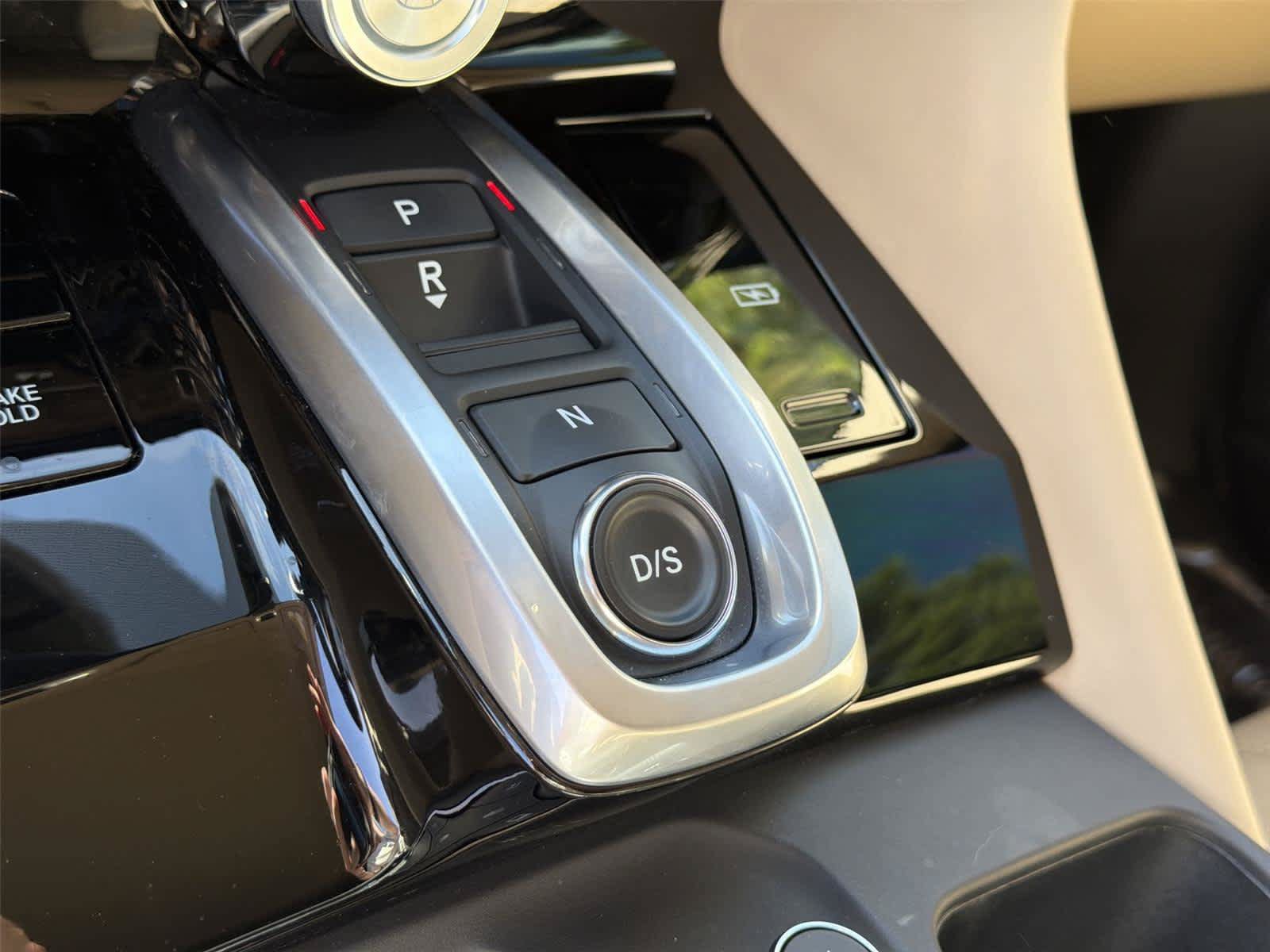 Used 2023 Acura MDX w/ Technology Package FWD image 19