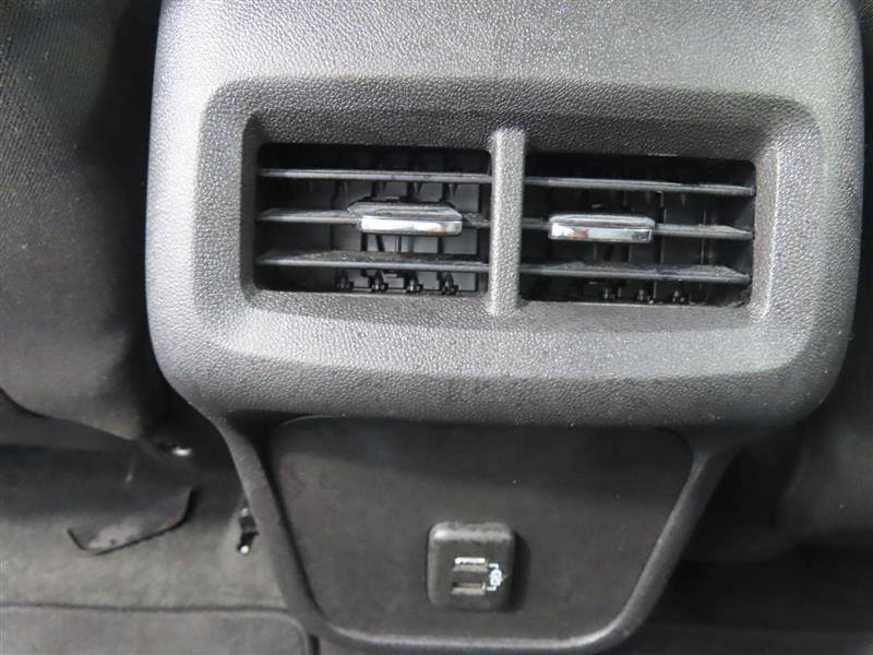 Used 2024 Chevrolet Equinox LT FWD image 32