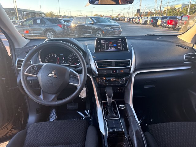 Used 2018 Mitsubishi Eclipse Cross LE AWD/4WD image 15