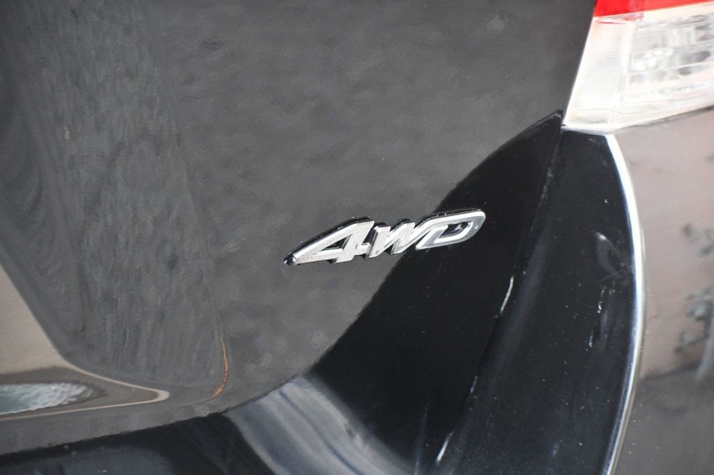 Used 2013 Toyota Highlander SE image 15