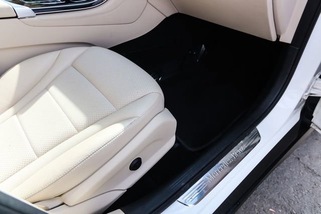 Used 2017 Mercedes-Benz GLC 300 4MATIC image 60