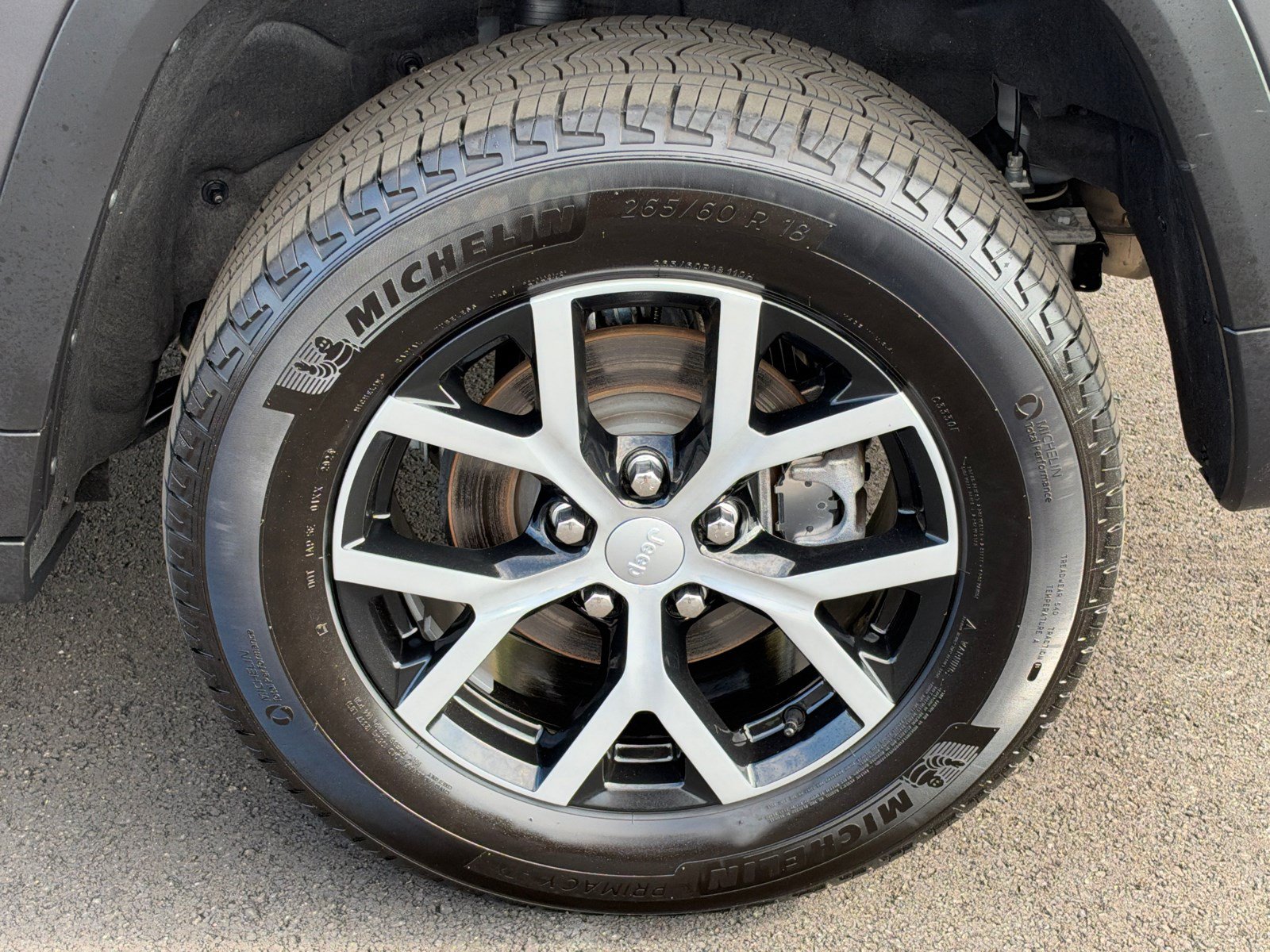 Used 2024 Jeep Grand Cherokee Limited RWD image 20