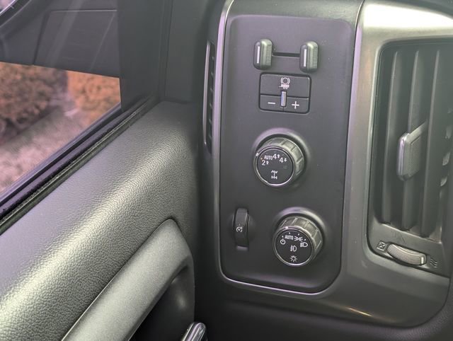 Used 2017 Chevrolet Silverado 1500 LT w/ All Star Edition image 20