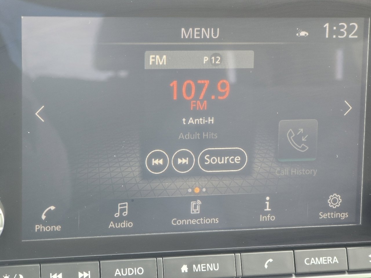 Used 2023 Nissan Rogue SV image 28