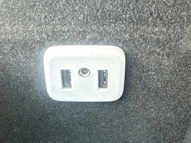 Used 2018 Cadillac XT5 Luxury w/ Driver Awareness Package image 22