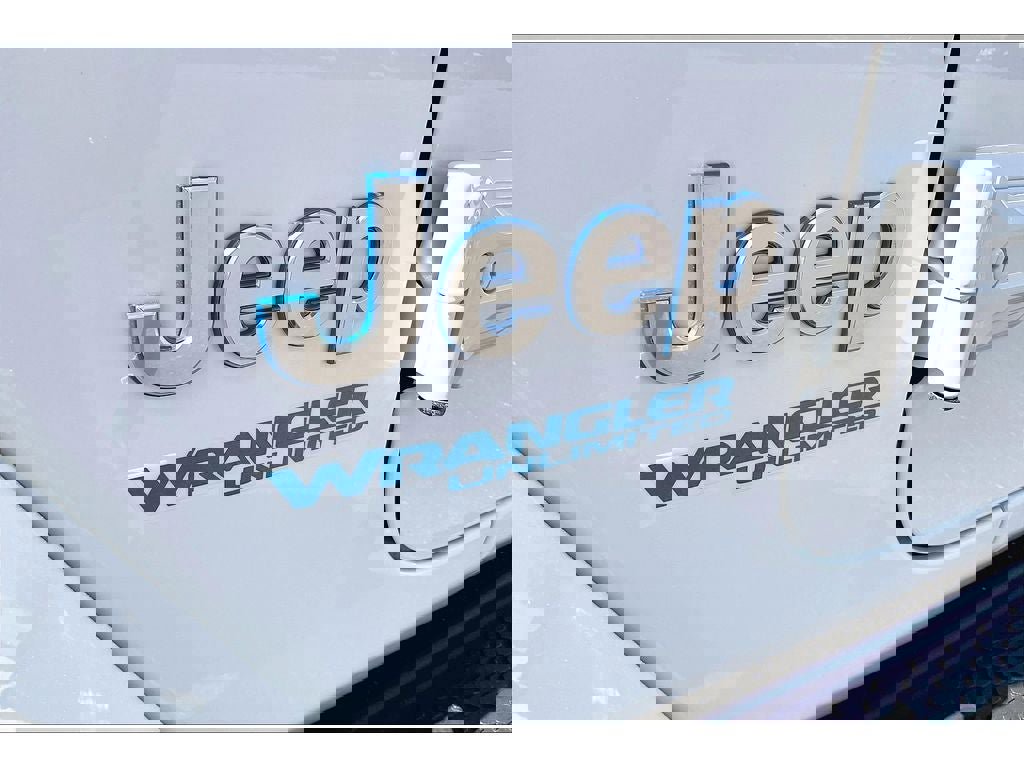 Used 2022 Jeep Wrangler Unlimited Sahara image 31