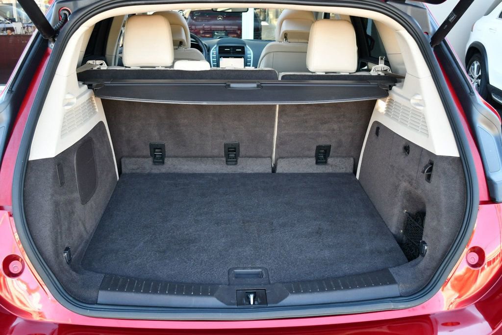 Used 2017 Lincoln MKC Select w/ Select Plus Package image 16