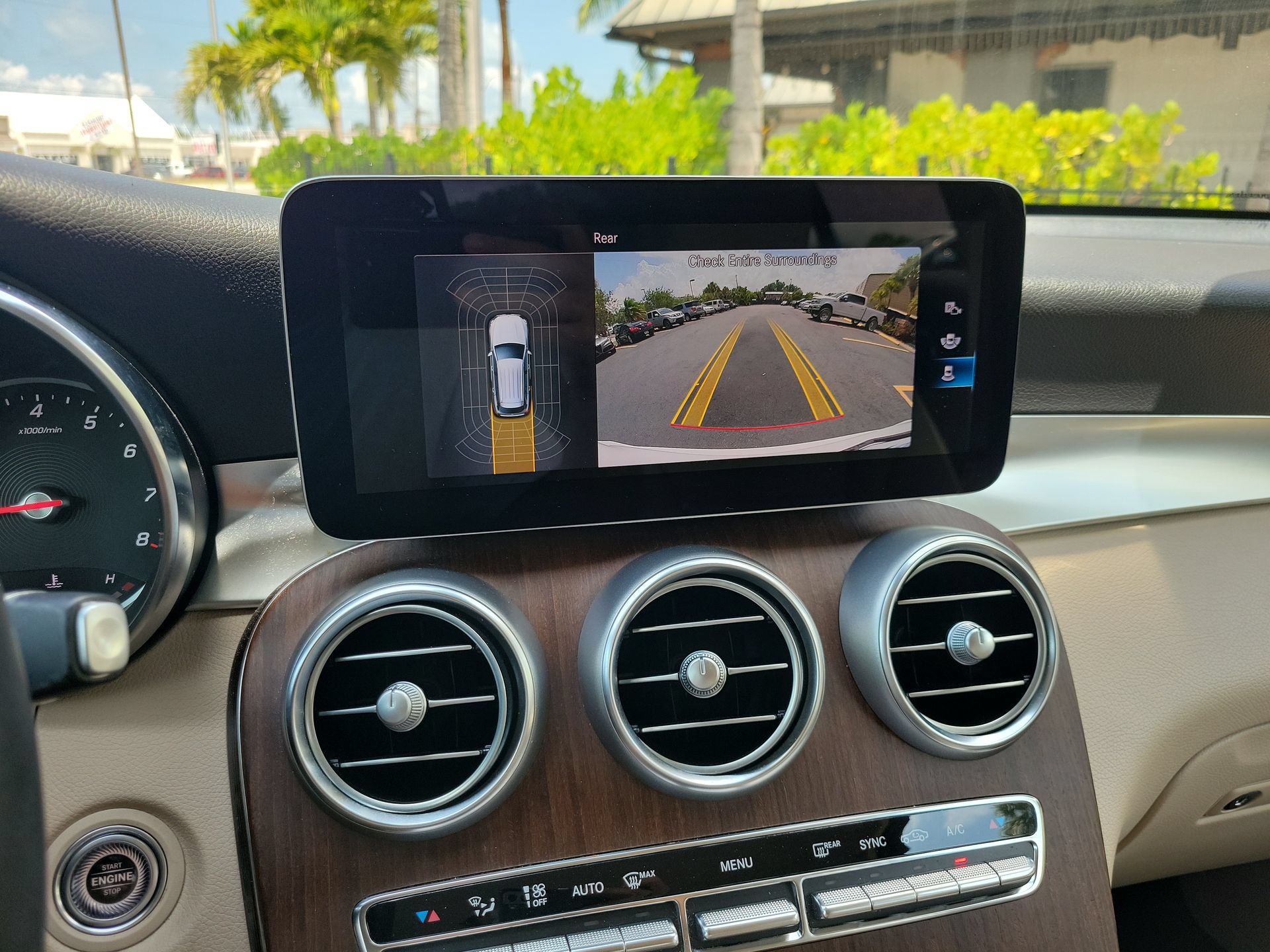 Used 2022 Mercedes-Benz GLC 300 w/ Premium Package Lite image 22