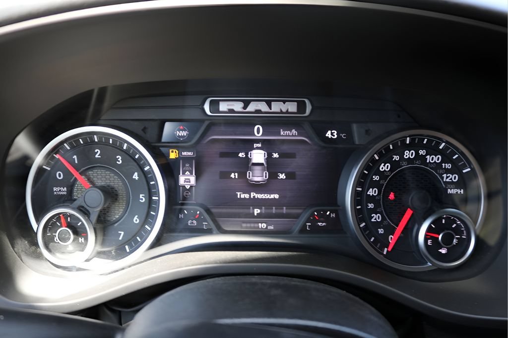 New 2026 RAM 1500 Express AWD/4WD image 24