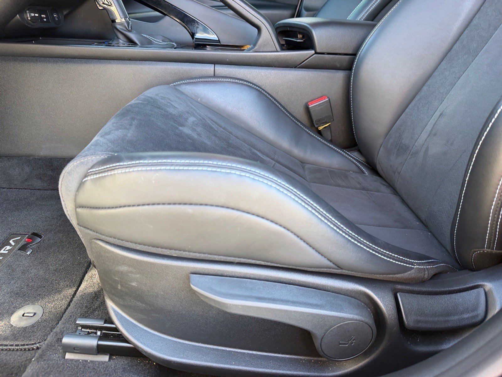 Used 2025 Hyundai Elantra N FWD image 11