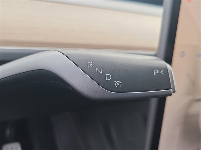 Used 2023 Tesla Model Y Long Range image 33