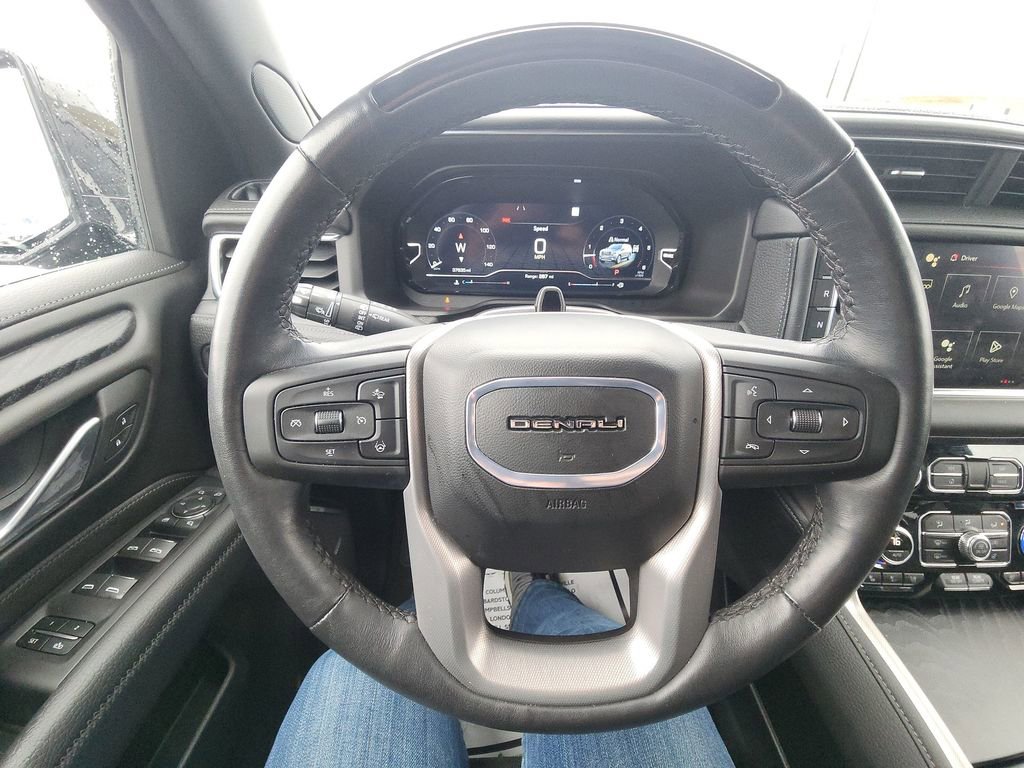 Used 2024 GMC Yukon XL Denali w/ Advanced Technology Package AWD/4WD image 14