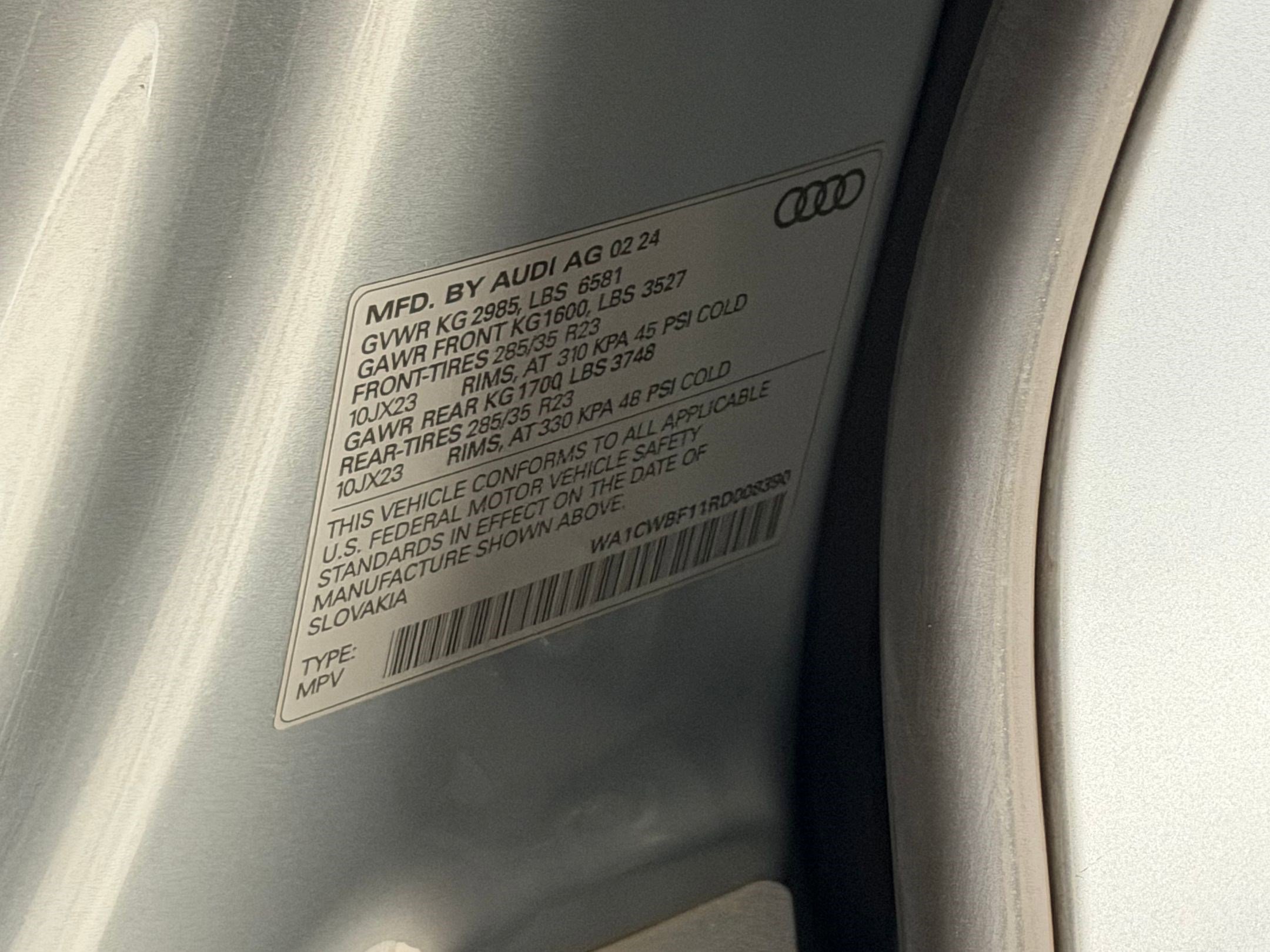 Used 2024 Audi SQ8 Prestige image 21