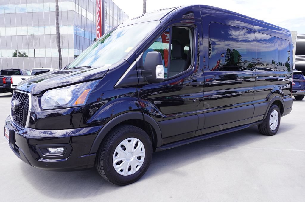 Used 2025 Ford Transit 350 XLT RWD image 4