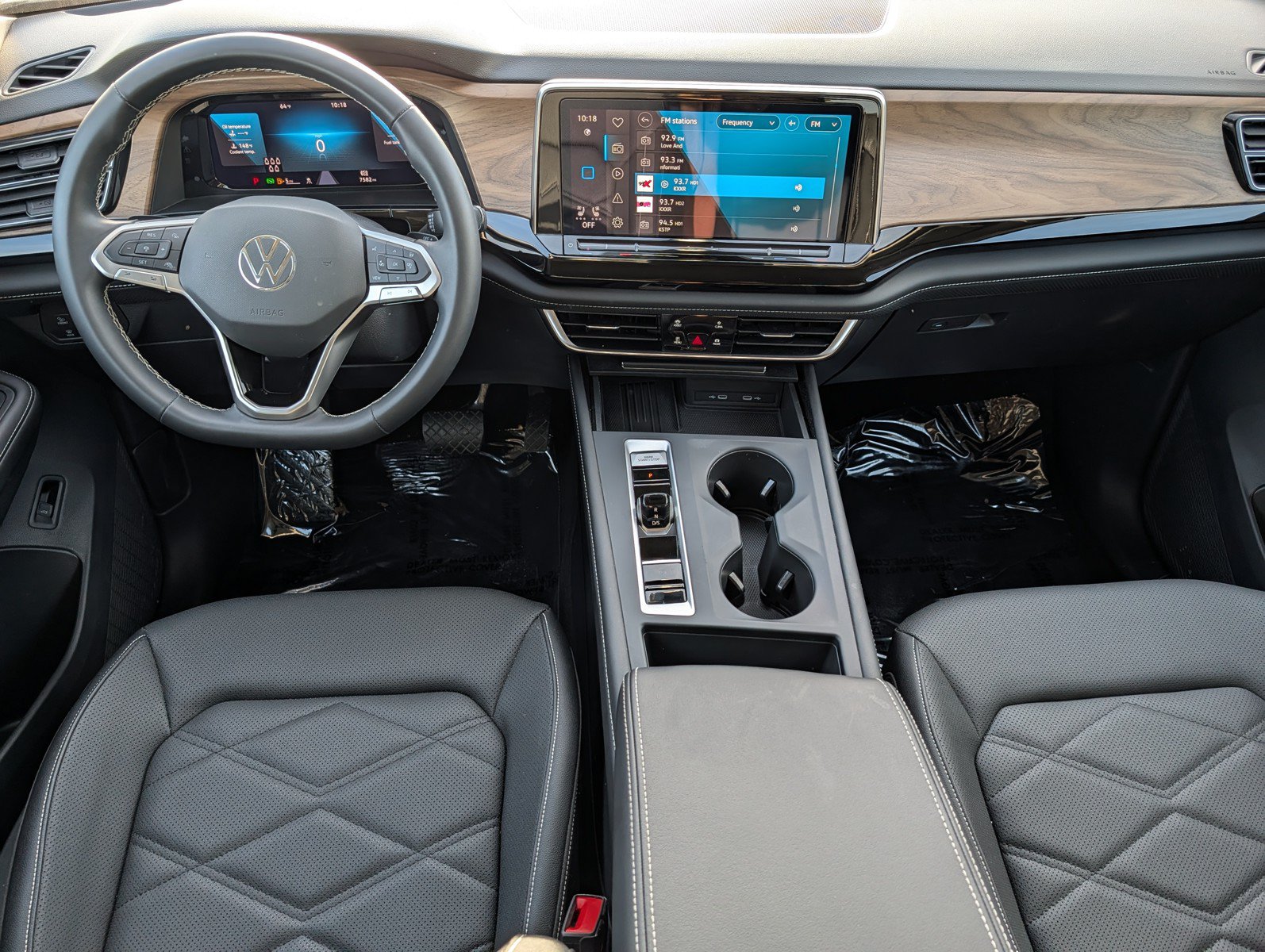 Used 2025 Volkswagen Atlas SE AWD/4WD image 19