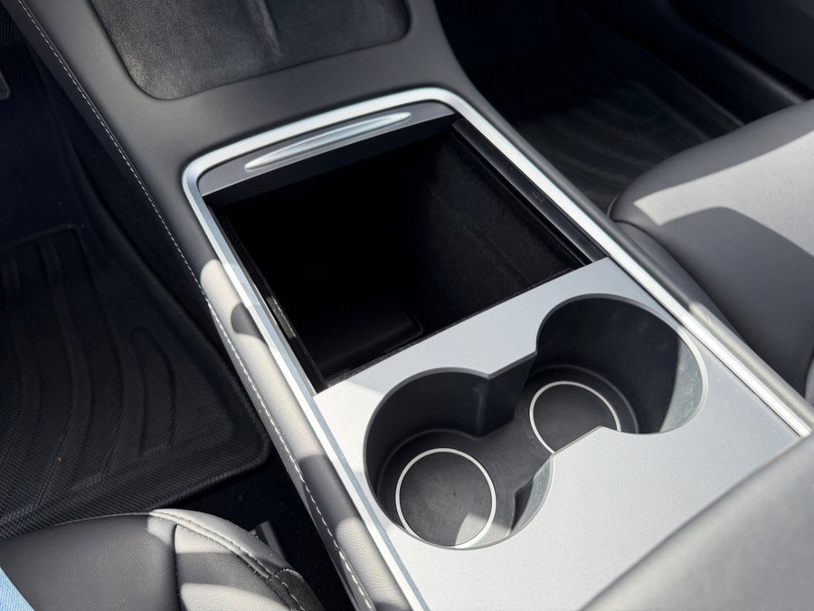 Used 2023 Tesla Model 3 Standard Range image 27