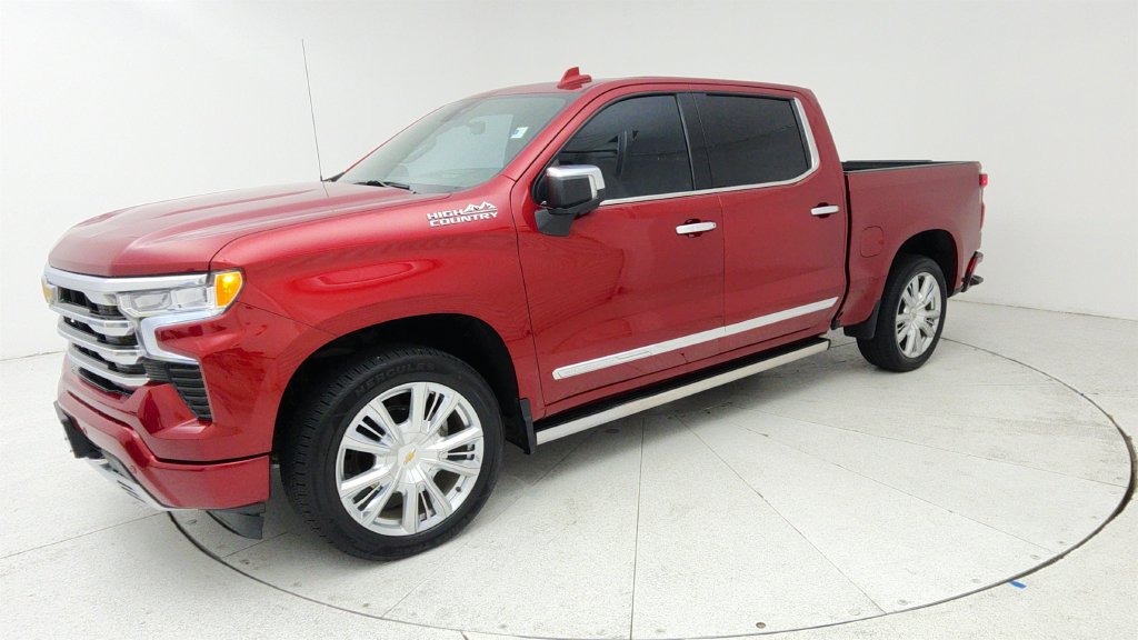 Certified 2024 Chevrolet Silverado 1500 High Country w/ High Country Premium Package AWD/4WD image 3