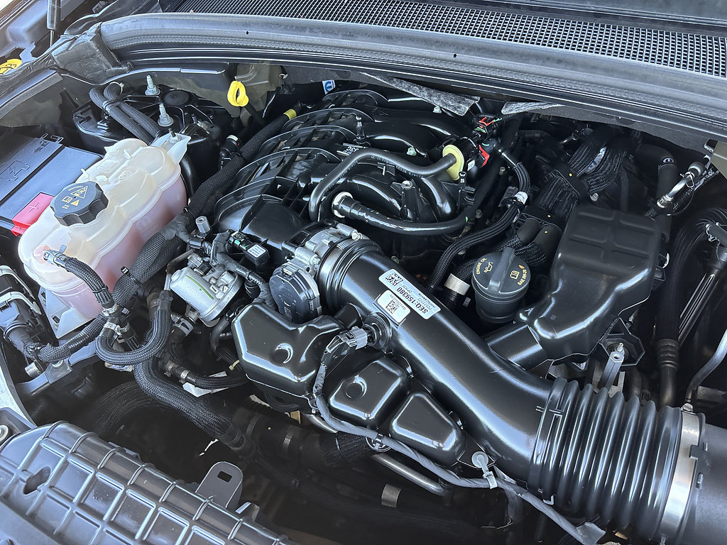 Used 2023 Jeep Grand Cherokee Limited AWD/4WD image 32
