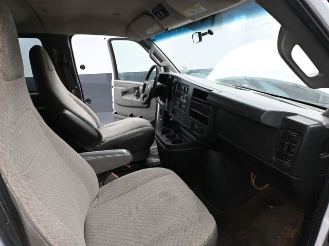 Used 2017 Chevrolet Express 3500 LT w/ LT Preferred Equipment Group image 37