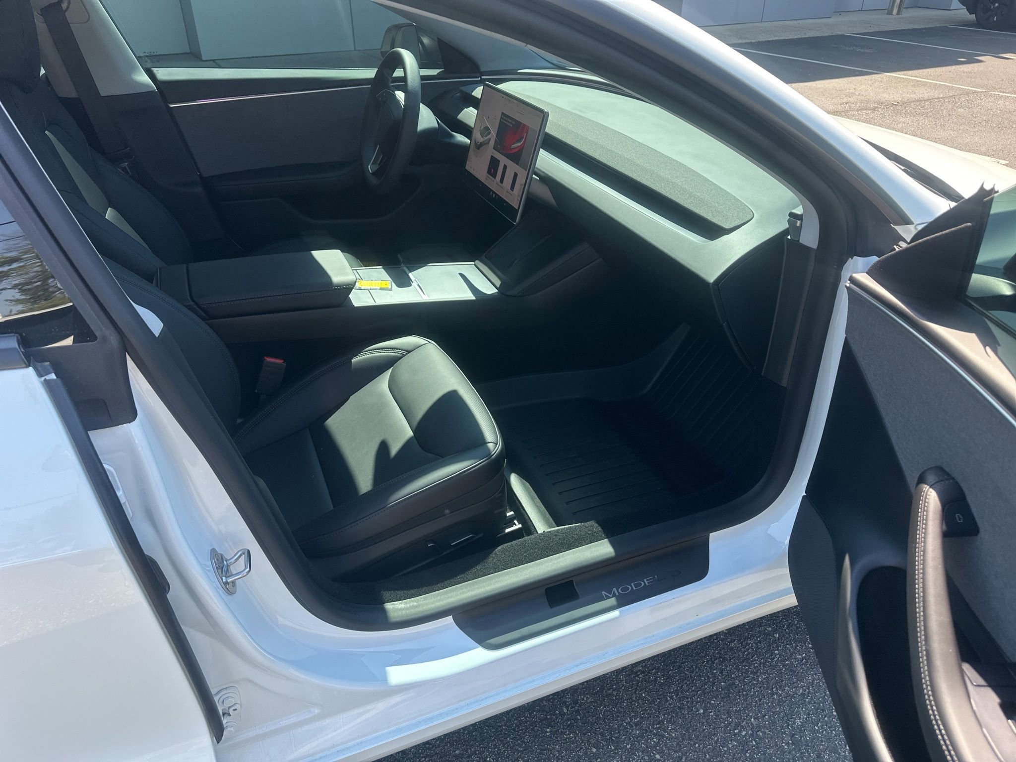 Used 2025 Tesla Model 3 Long Range RWD image 11