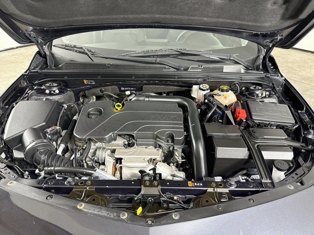 Used 2023 Chevrolet Malibu LT FWD image 32