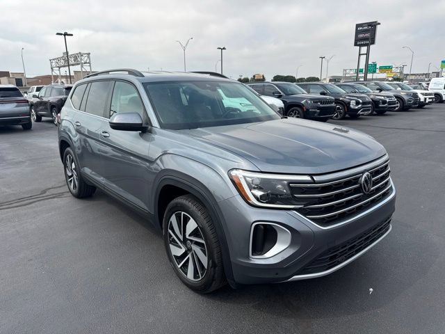 Used 2025 Volkswagen Atlas SE