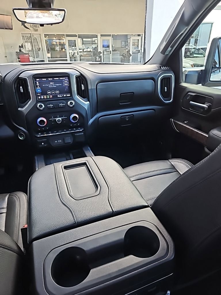 Used 2022 GMC Sierra 3500 Denali w/ Denali Ultimate Package image 24