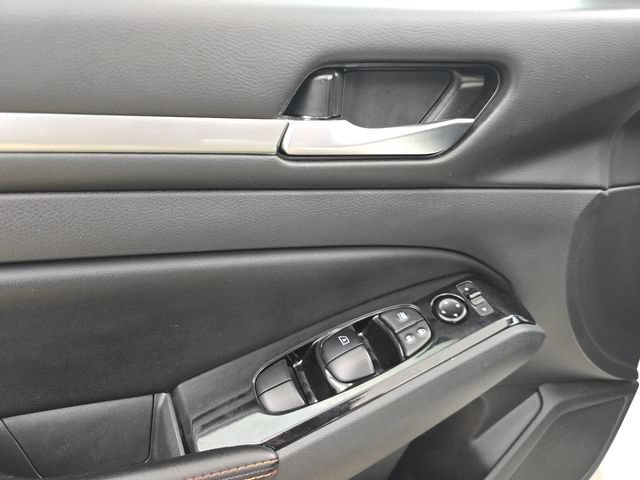 Used 2025 Nissan Altima 2.5 SR FWD image 22