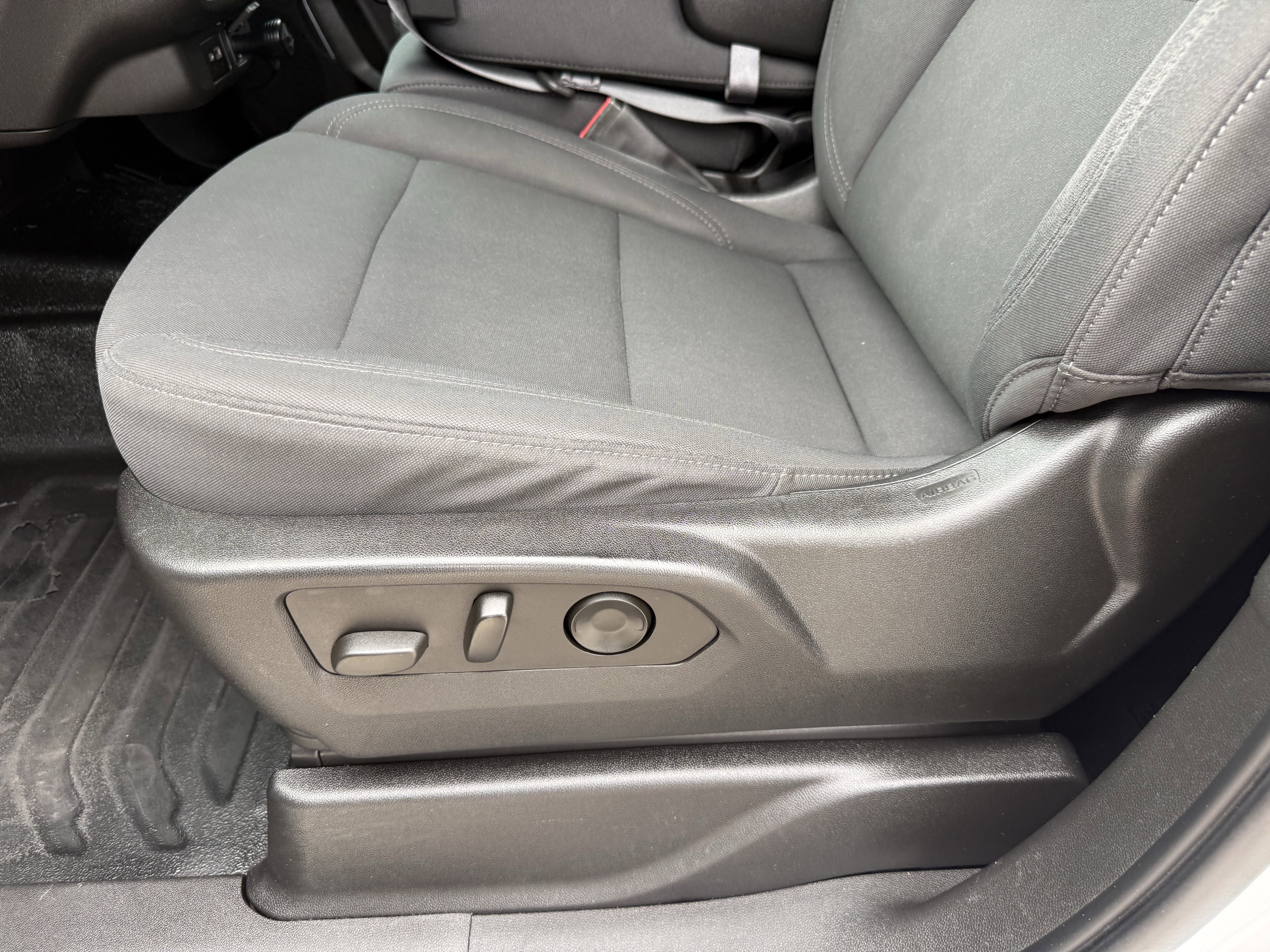 Used 2021 Chevrolet Tahoe 2WD w/ Remote Keyless Entry Package image 28