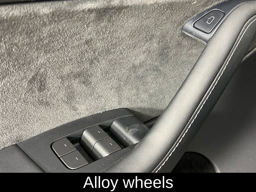 Used 2023 Tesla Model Y Long Range image 19