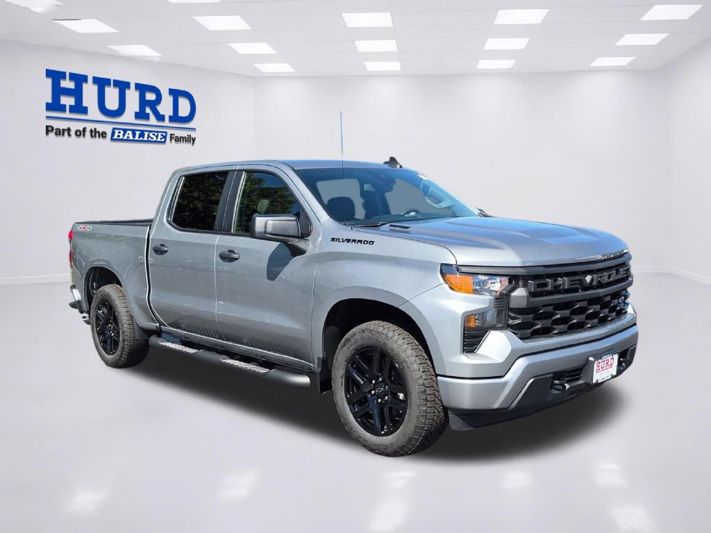 New 2026 Chevrolet Silverado 1500 Custom w/ Turbomax Blackout Package AWD/4WD 360° Tour
