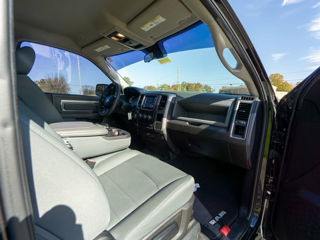 Used 2018 RAM 1500 Express w/ Black Ram 1500 Express Group image 22