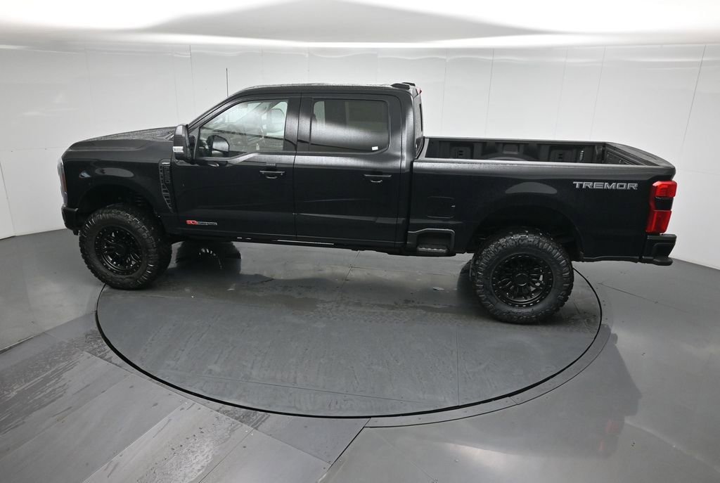 New 2025 Ford F250 Lariat w/ Lariat Ultimate Package image 43