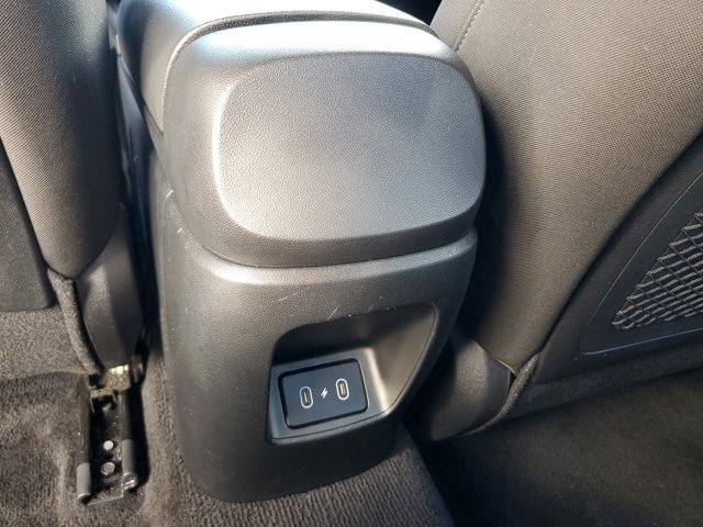 Used 2025 Hyundai Elantra SEL image 15