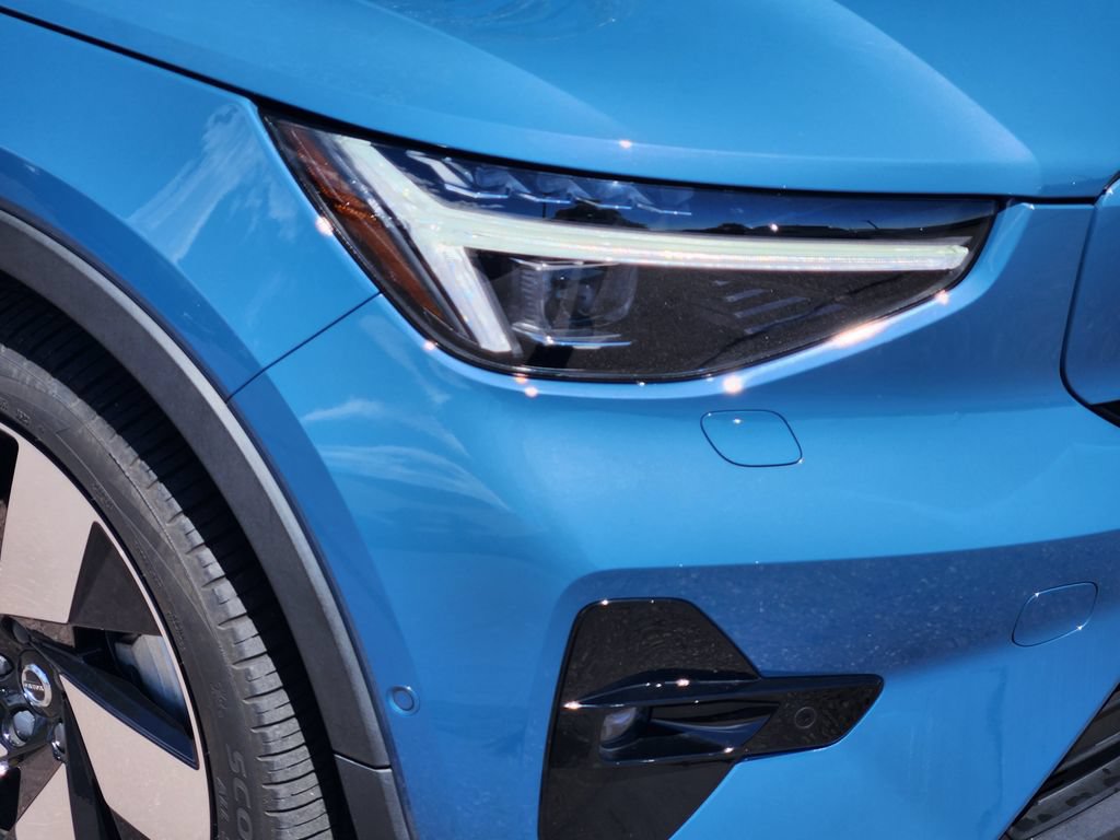 Used 2023 Volvo C40 P8 Recharge Ultimate w/ Protection Package Premier AWD/4WD image 28