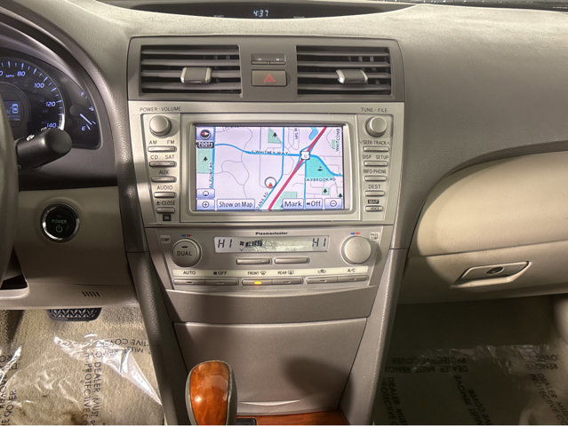 Used 2010 Toyota Camry XLE image 30