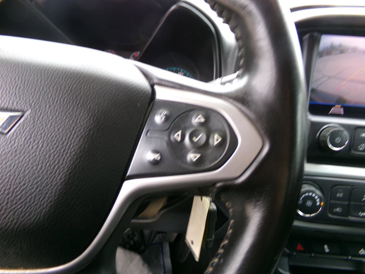 Used 2022 Chevrolet Colorado LT image 17