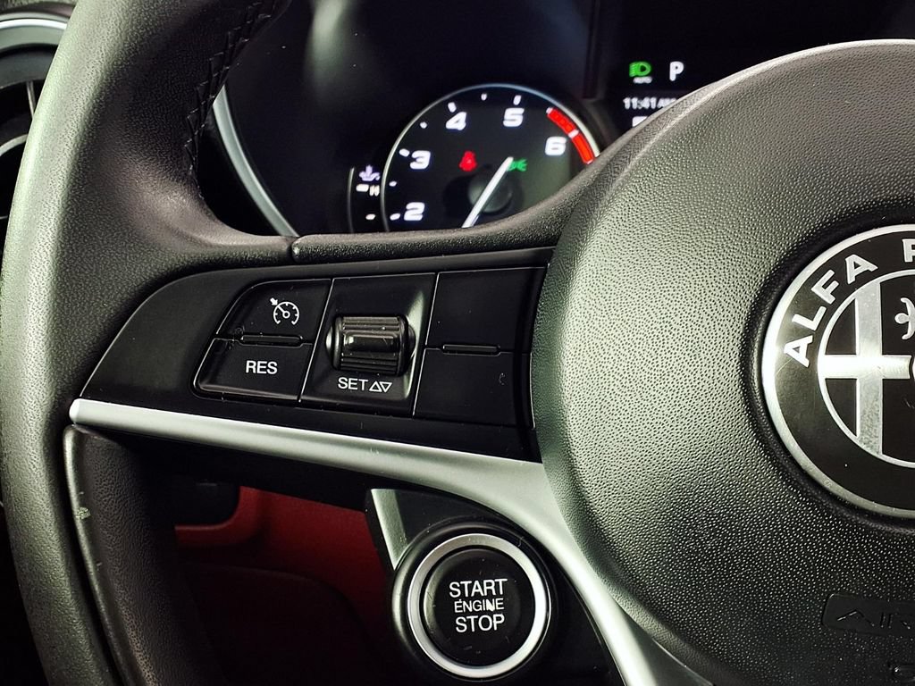 Used 2019 Alfa Romeo Giulia RWD image 20