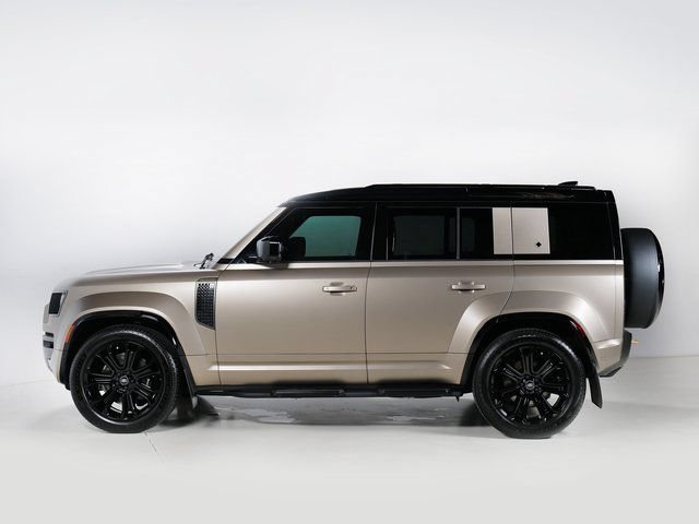 Certified 2025 Land Rover Defender 110 AWD/4WD image 6