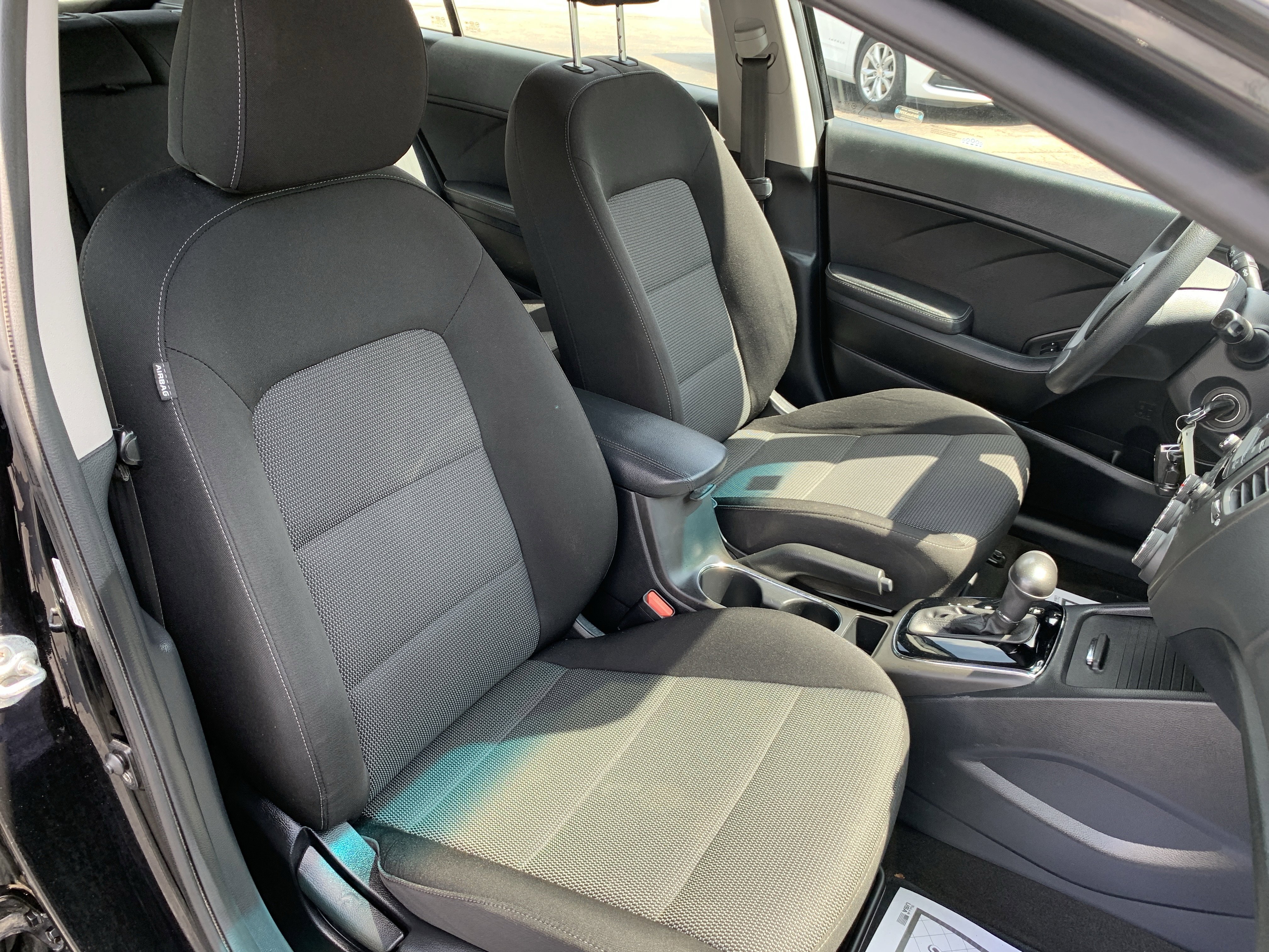 Used 2017 Kia Forte LX FWD image 39