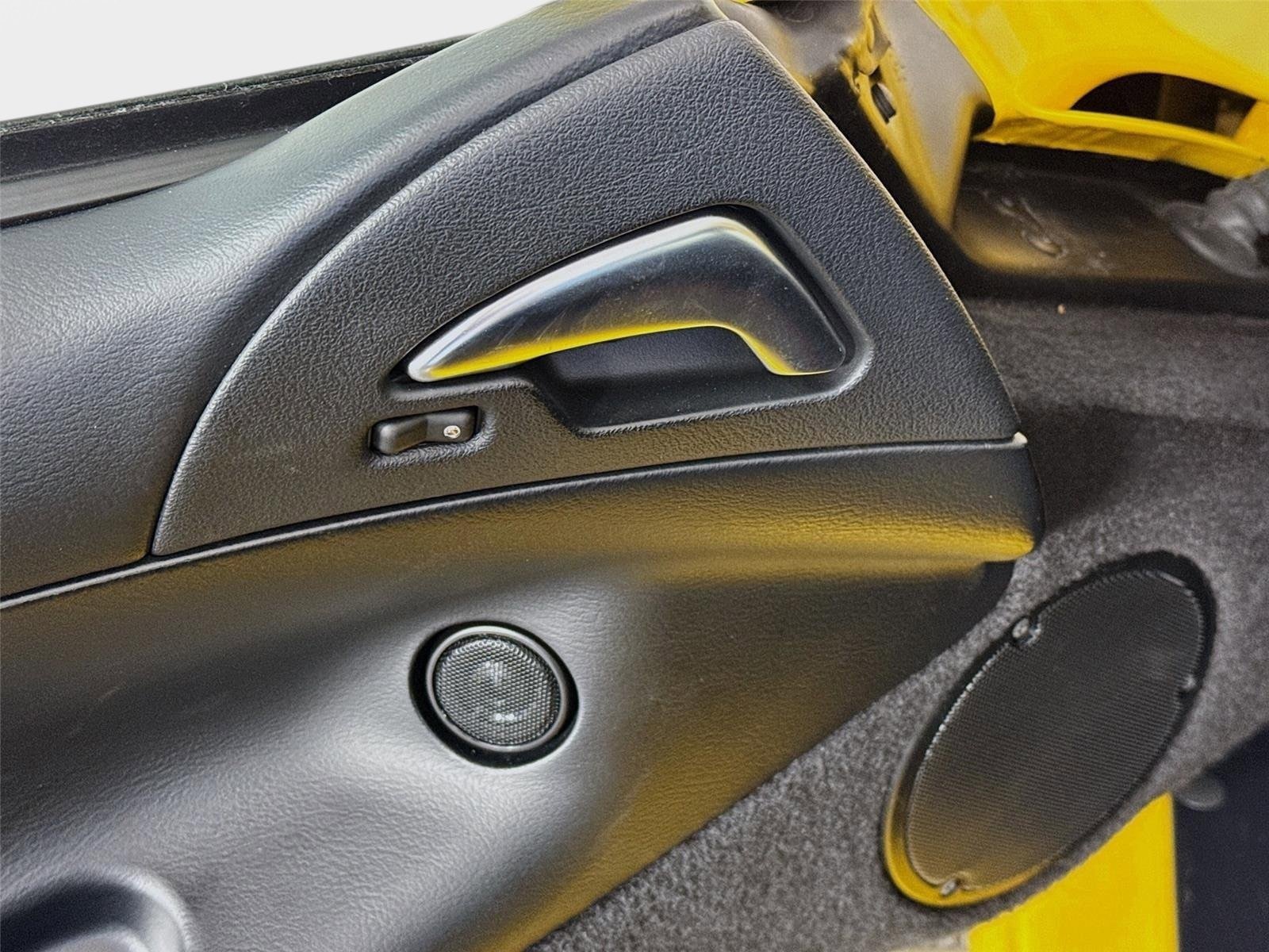Used 2001 Dodge Viper GTS RWD image 17