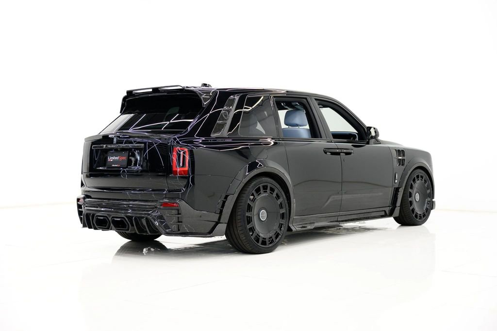 Used 2025 Rolls-Royce Cullinan image 29