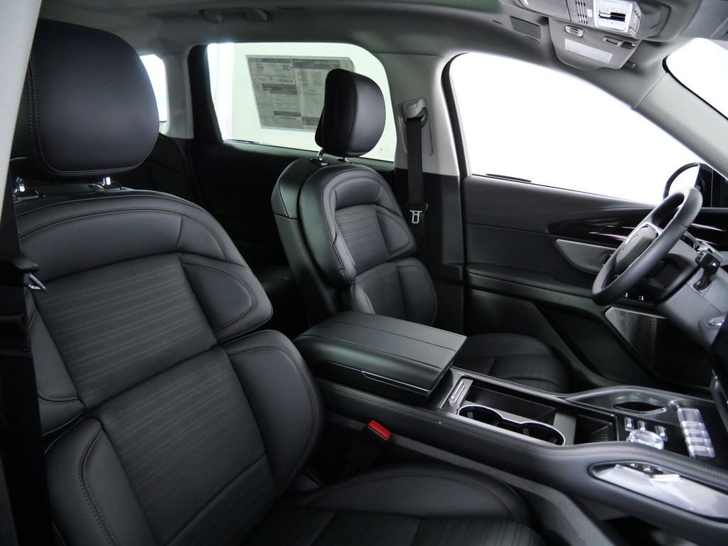 New 2026 Lincoln Nautilus Reserve image 12