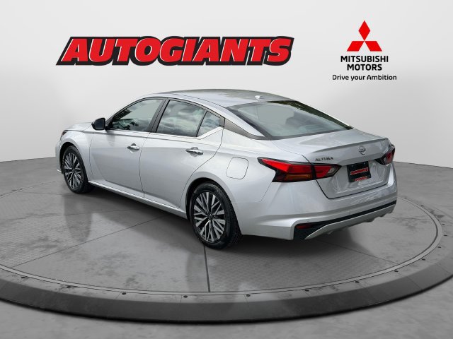 Used 2024 Nissan Altima 2.5 SV FWD image 4