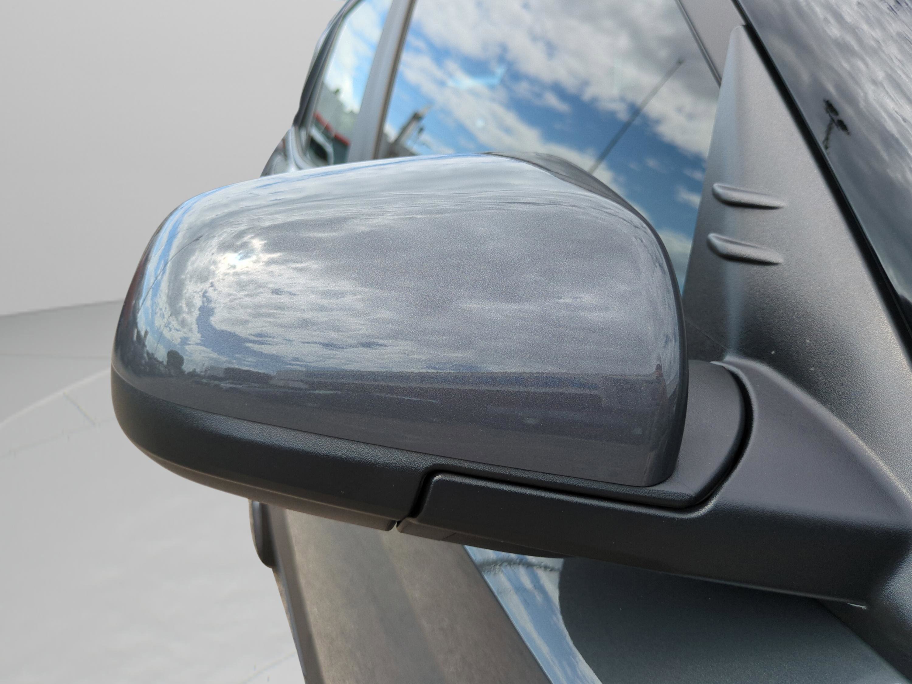 Certified 2023 Hyundai Venue SEL FWD image 11