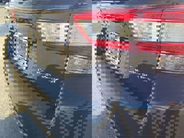 Used 2019 Subaru Crosstrek 2.0i Premium image 12