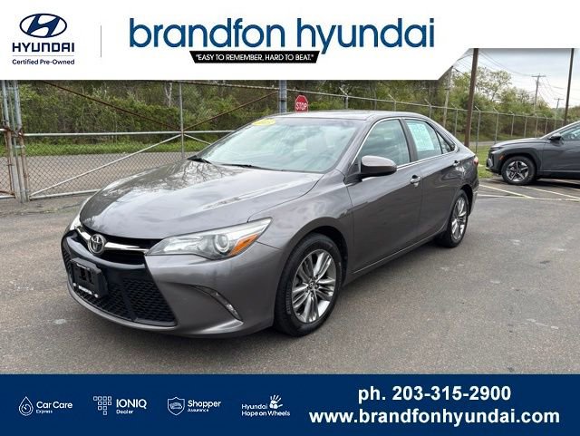 Used 2015 Toyota Camry SE w/ Moonroof Package FWD image 3