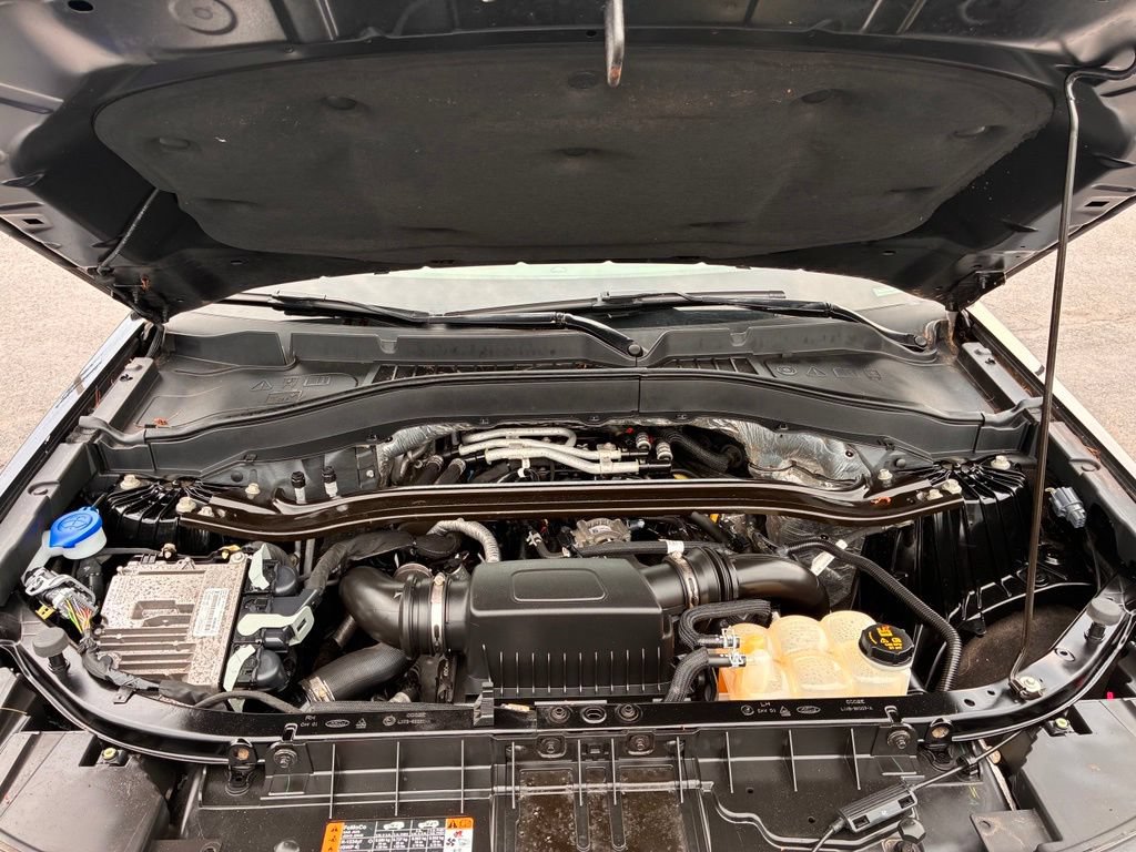 Used 2020 Ford Explorer ST AWD/4WD image 9